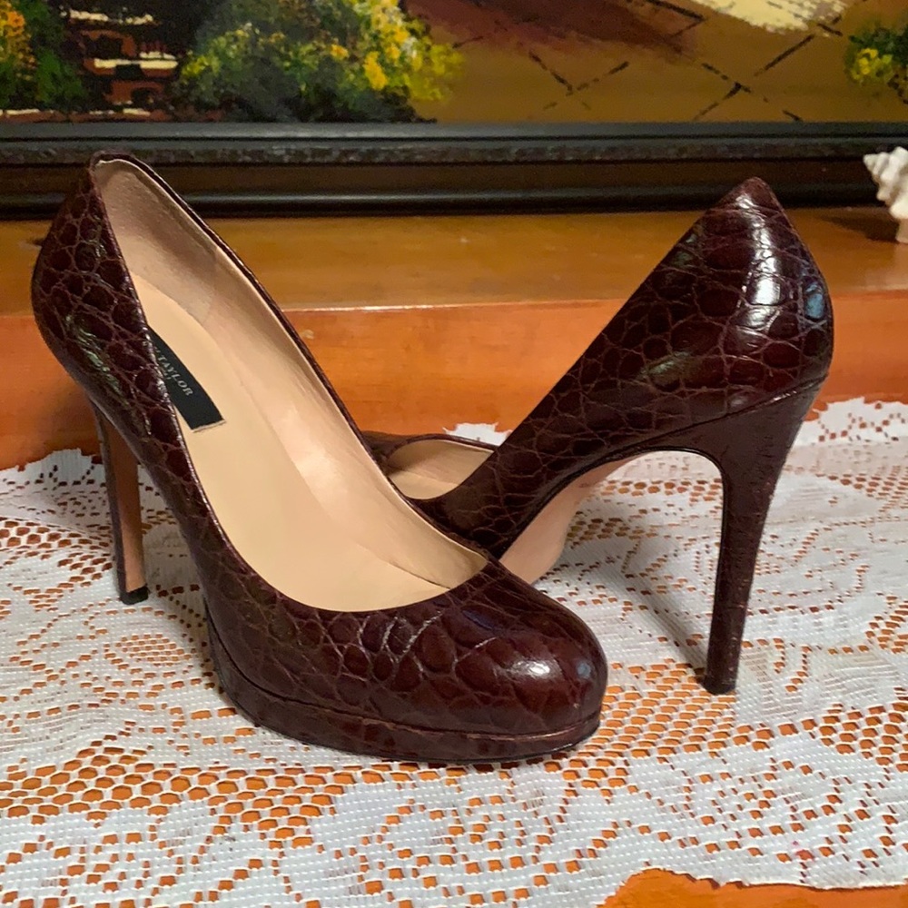 OMG AnnTaylor size 7M Gator looks, just pure cutie Brown shoes! So smart look!!!